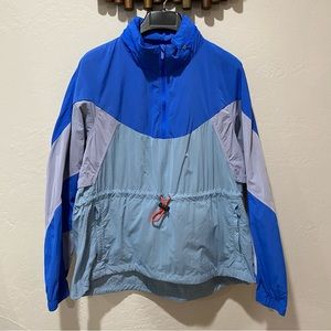 Lululemon Evergreen Anorak Size 10 in Wild Bluebell/Cascade Blue/Lavende